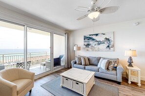 TV, DVD player, offices - Captiva” beachfront condo w/ ocean views and pool & fitness center access (Destin)