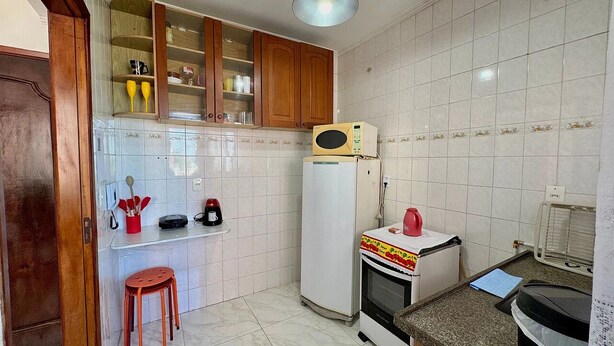 Unclassified image, 1 of 7, button - Di Cavalcanti - A (Praia Grande)