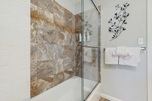 Shower, hair dryer, towels - Bright, coastal condo with resort pool and hot tub (Miramar Beach)