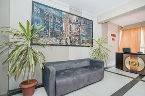 House | Reception - Hotel O Neeladri Nagar Bus Stand (Bengaluru)