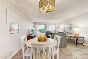 Interior - 2nd-floor, spacious, beachfront condo with ocean views - close to entertainment (Fort Walton Beach)