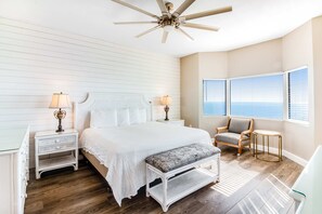 3 bedrooms, iron/ironing board, WiFi, bed sheets - 29th-floor, oceanfront condo with pool, ocean view & high-speed WiFi (Panama City Beach)