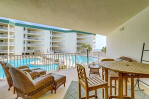 Pool - Two-bedroom with bunks, balcony overlooking pool & on-site pickleball (Santa Rosa Beach)