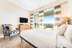 Iron/ironing board, WiFi - Comfortable studio with shared outdoor pool, hot tub, BBQ area, and pool views (Seacrest)