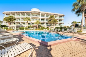 Pool - Comfortable studio with shared outdoor pool, hot tub, BBQ area, and pool views (Seacrest)