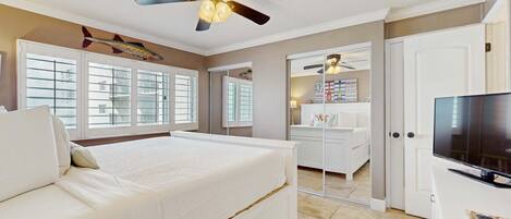 Bügeleisen/Bügelbrett, WLAN, Bettwäsche