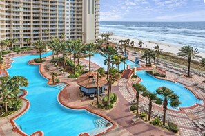 Pool - Sunny condo with Gulf views & pool & hot tub - great location near beach (Panama City Beach)