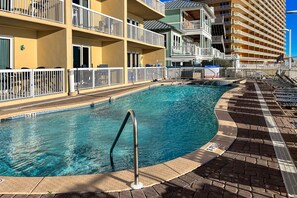 Pool - Deluxe condo with Gulf view, heated pool & balcony (Panama City Beach)