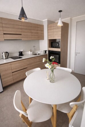 Dining - Central and modern apartment in Temuco.Cowork/gym/lavandería entrance by Safecard. (Cautin)