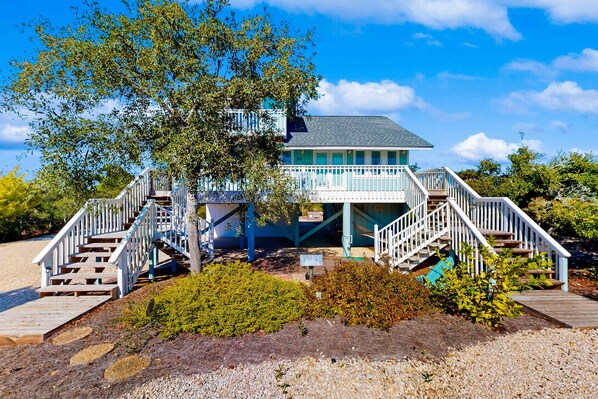 Exterior - Coastal hideaway with a hot tub, outdoor shower, firepit, & deck - dog-friendly (St. George Island)