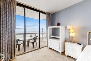 Iron/ironing board, WiFi, bed sheets - Gulfside resort home w/shared pool & hot tub, central AC, gulf views, free WiFi (Miramar Beach)