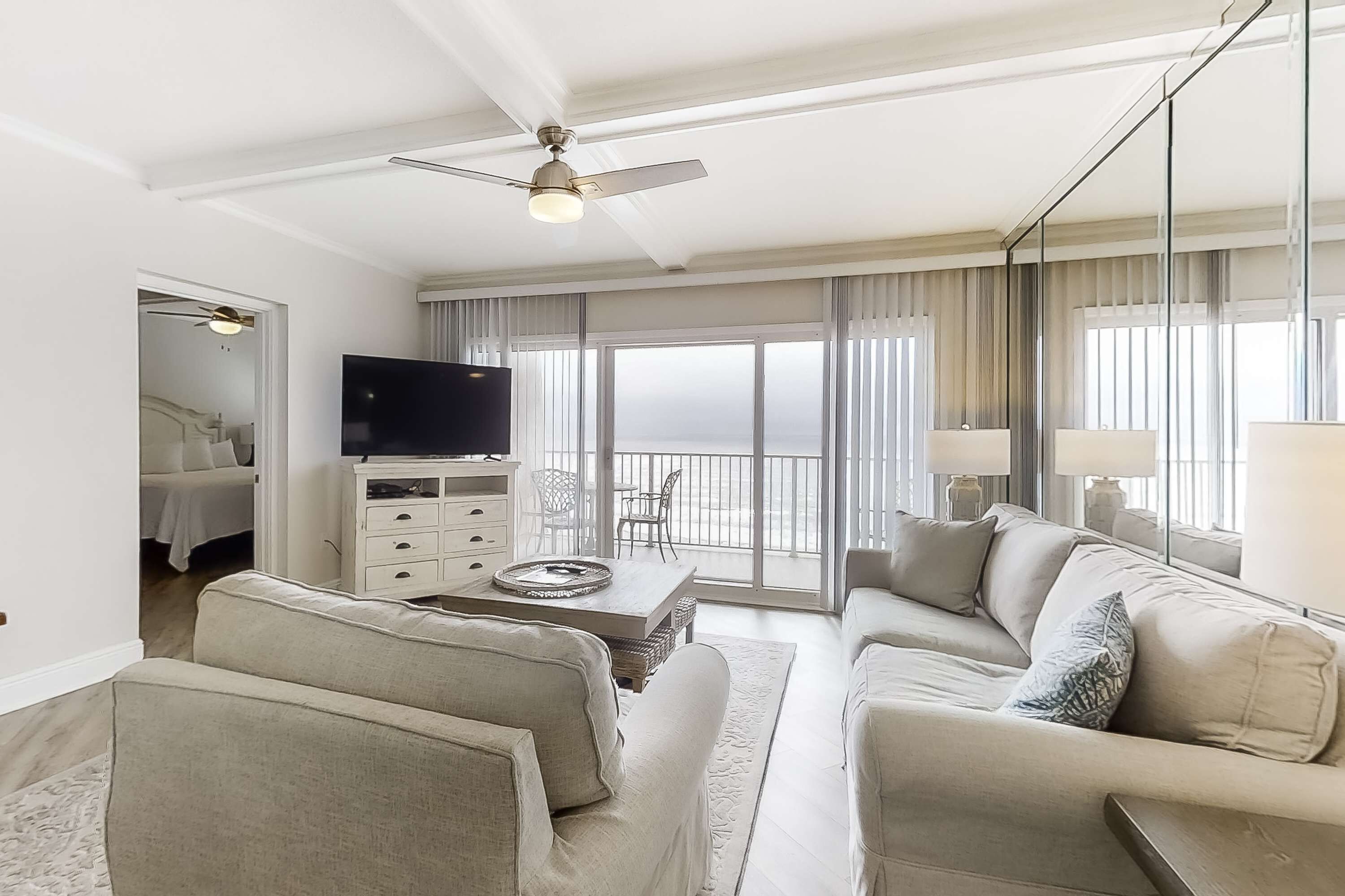 TV, DVD player, offices