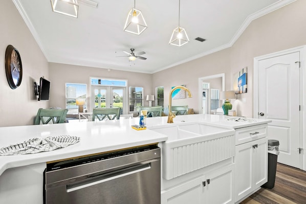 Fridge, microwave, oven, stovetop - Gorgeous lakefront home with shared pool and beach access (Miramar Beach)