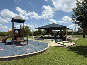 Children’s area - Clean and cozy 4BR, Near Theme Parks & Shopping! (San Antonio)