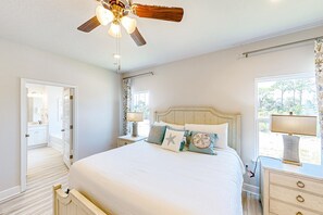 4 bedrooms, iron/ironing board, WiFi, bed sheets