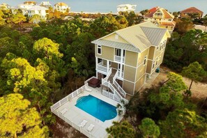 Exterior - Spacious dog-friendly home w/pool, hot tub, access to tennis, pickle ball, pools (St. George Island)