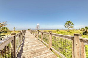 Property grounds - Spacious coastal home with grill & screened porch (Port St. Joe)