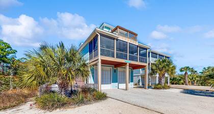 Dog-friendly abode near the beach with multiple balconies, ocean views, & more