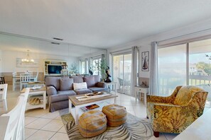 TV, DVD player, offices - Waterfront condo in private beach resort, best free amenities in Destin! (Destin)
