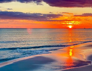 Beach nearby - Waterfront condo in private beach resort, best free amenities in Destin! (Destin)