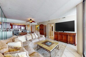 TV, offices - East Pass Towers 212 (Destin)
