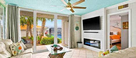 TV, fireplace, offices