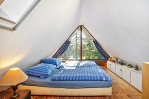 2 bedrooms, WiFi, bed sheets - Apartment C with Sea View, Private Terrace, and Wi-Fi (Klausdorf)