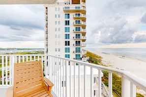Property grounds - Inviting Gulf-front condo In Perdido Key with waterfront pool/hot tub and oceanfront balcony (Perdido Key)