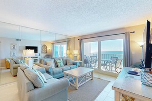 TV, offices - Stunning beachfront condo w/ beach access, shared pool, & private balcony (Panama City Beach)