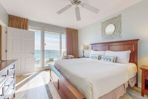 2 bedrooms, iron/ironing board, WiFi, bed sheets - Modern condo w/ shared pool & fitness center - close to the beach (Destin)