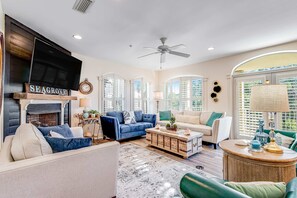 TV, offices - Second Floor Condo with Shared Pool, High-Speed WiFi, Washer/Dryer, & Central AC (Santa Rosa Beach)