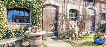 Apartment B with Private Terrace, Garden and Wi-Fi