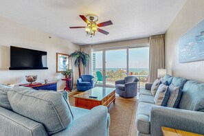 TV, DVD player, offices - Incredible family-friendly condo w/ swimming pool & furnished balcony (Destin)