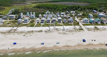 Dog-friendly Private home with gulf view, golf cart and easy beach access