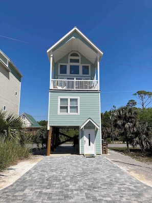 Exterior - Dog-friendly Private home with gulf view, golf cart and easy beach access (Port St. Joe)