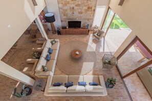 Basic Chalet | Living area | TV