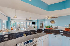 Interior - Gulf-view condo with on-site pool, hot tub, & private patio (Mexico Beach)