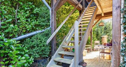 Apartment A mit privater Terrasse, Garten und WLAN