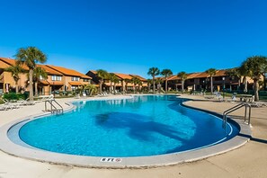 Pool - Gated resort townhome with pools, sports courts, & easy beach access (Panama City Beach)