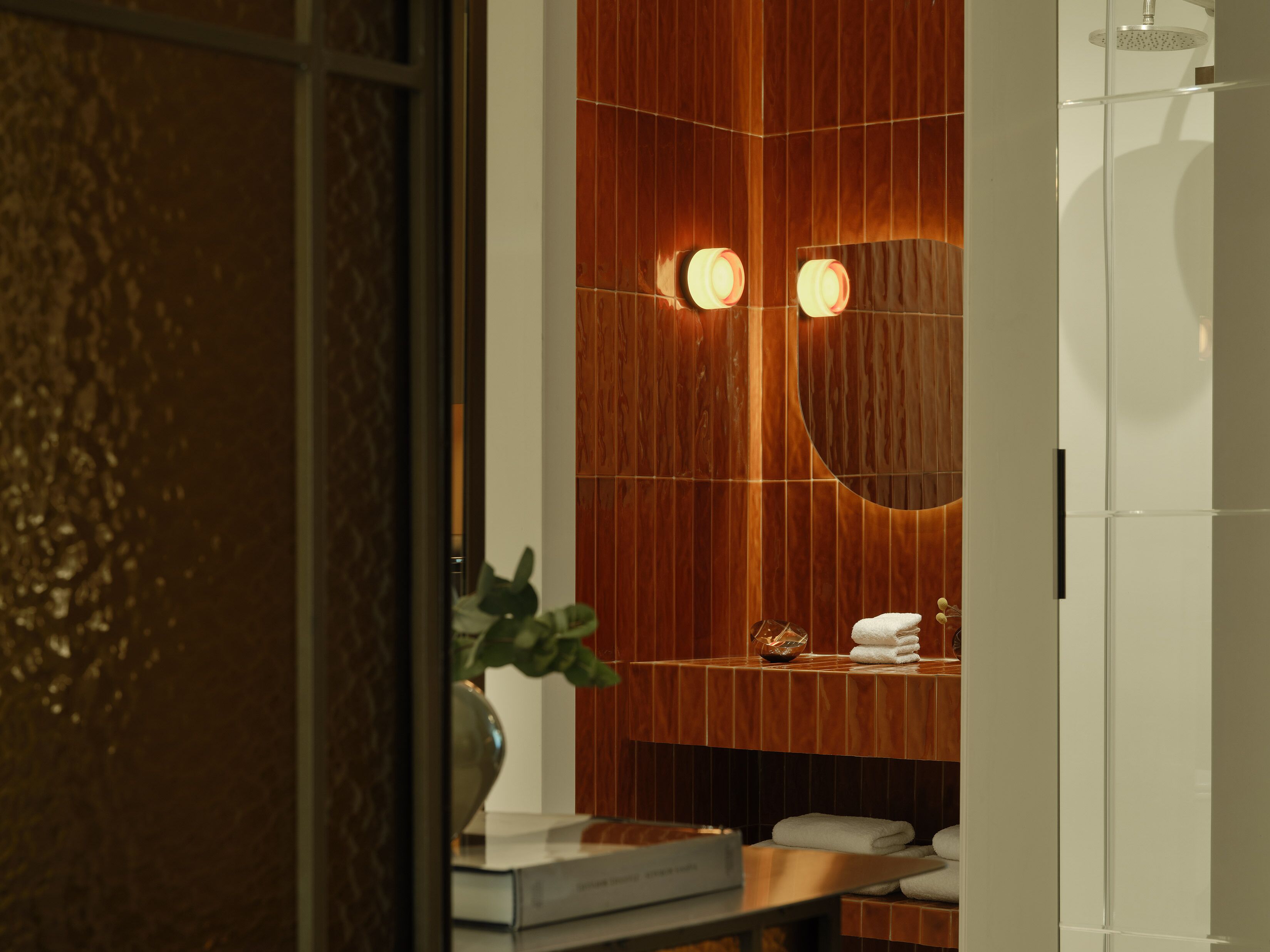 Athenian Senior Suite | In-room safe, blackout drapes, soundproofing, iron/ironing board