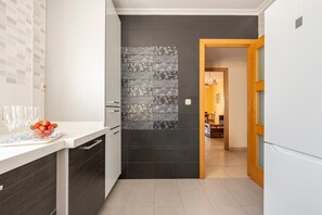 Interior - Holiday Home 'Oliva' with Sea View, Wi-Fi and Air Conditioning (Almuñécar)