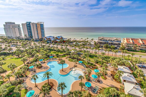 Pool - Beachfront Condo with Amazing Views, Shared Pool & Al Fresco Dining (Destin)