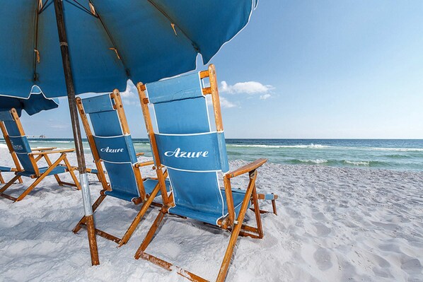 On the beach - 321 Gulf View Condo with Shared Hot Tub,Outdoor Pool, Splash Pad, Beach Service (Fort Walton Beach)