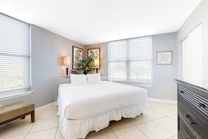 2 bedrooms, iron/ironing board, WiFi, bed sheets - Magnolia House at Destin Pointe 212 (Destin)