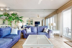 電視、DVD 播放機、 辦公室