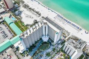 Exterior - Beachfront Condo, gorgeous views, shared pool and beach access (Destin)