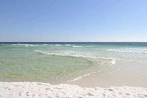 Beach nearby - Magnolia House at Destin Pointe 203 (Destin)