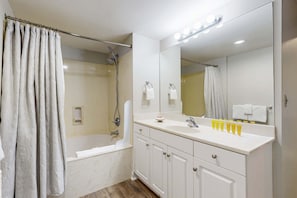Shower, hair dryer, towels - Ocean-View Getaway with Two Shared Pools, Gym & Beach Access (Destin)