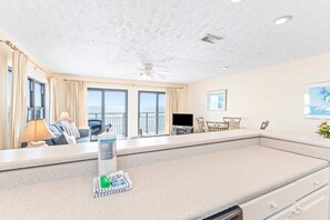 TV, DVD player, offices - Second Floor Condo Many Amenities, Beach Access, Beach Equipment Included (Destin)