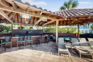 Outdoor dining - Nautical home in gated community with pool, hot tub & beach access (Destin)